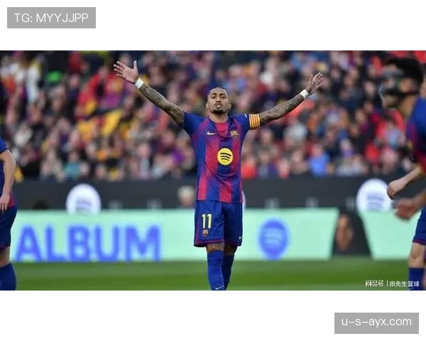 拉菲尼亚荣膺西甲赛季最佳球员，状态持续飙升闪耀赛场