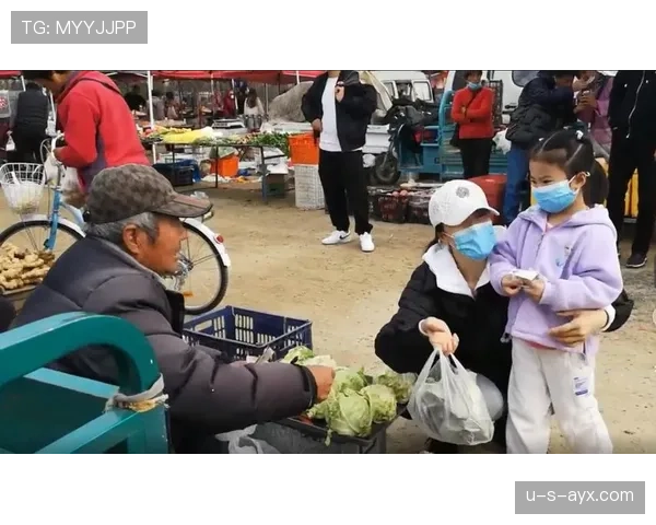 王楠赛场像女王，下楼买菜像隔壁阿姨，手上那只包让我怀疑人生